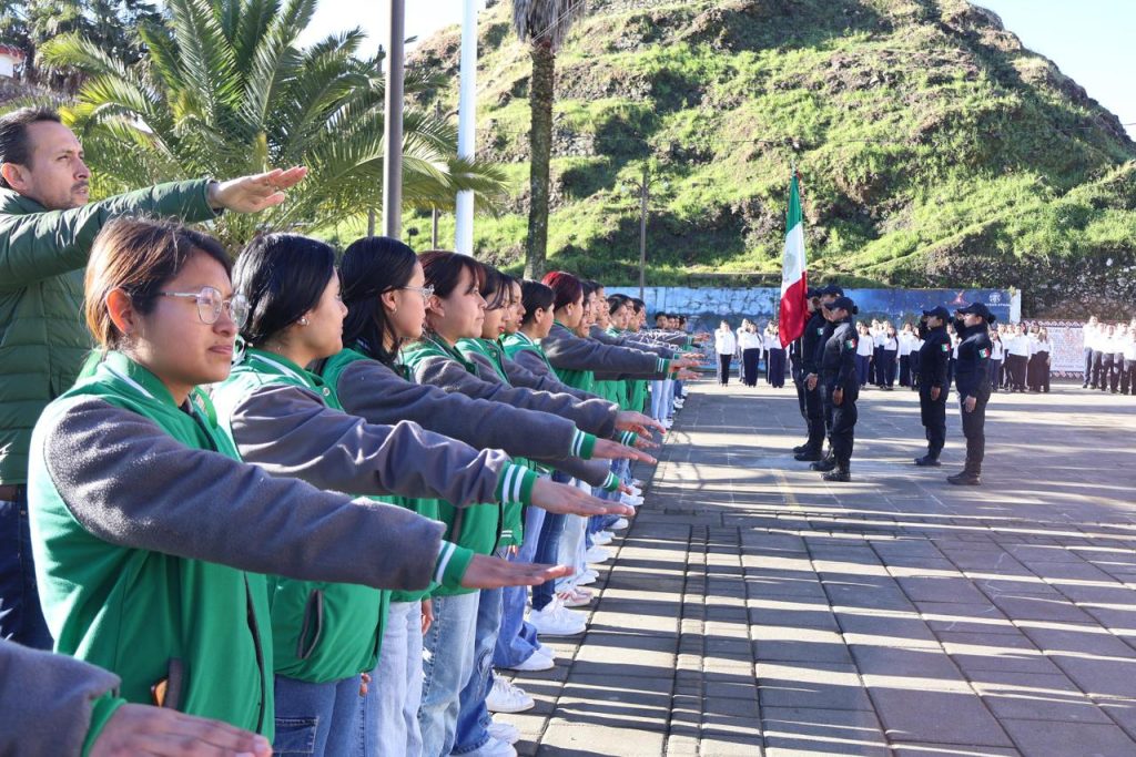 263f384a-3c5c-4c50-8583-19763a28a163